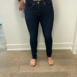 ❤️Brand new without tags Levi’s size 27 ..311 shaping skinny great stretch